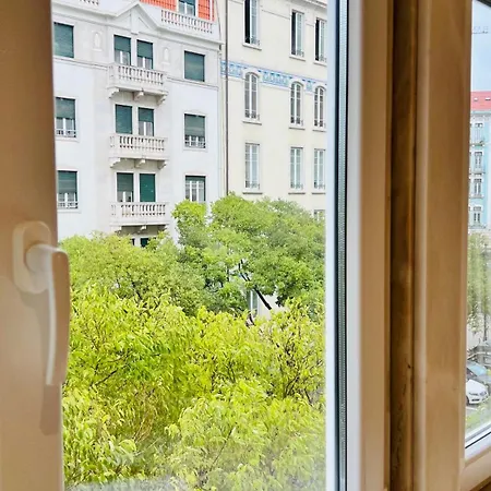 - Marques De Pombal * Лісабон