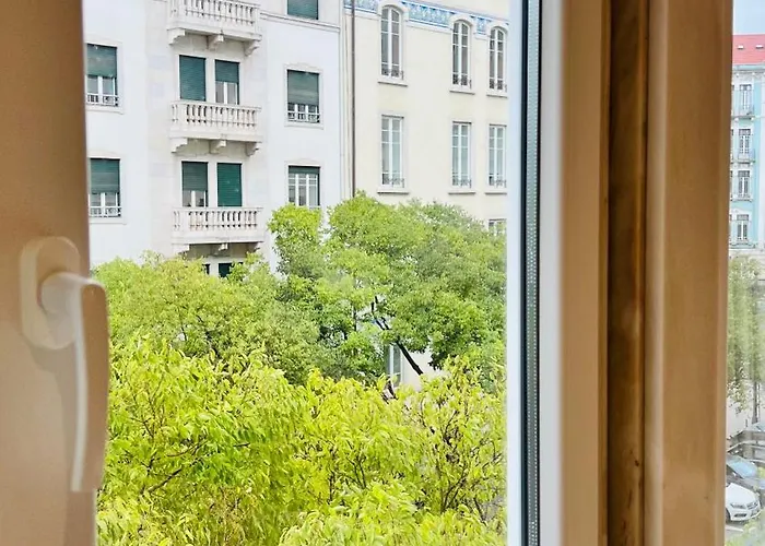 - Marques De Pombal * Lisbon